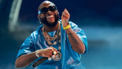Afrobeat king David Adeleke popularly known as Davido has released new single soundtrack - I know who I be