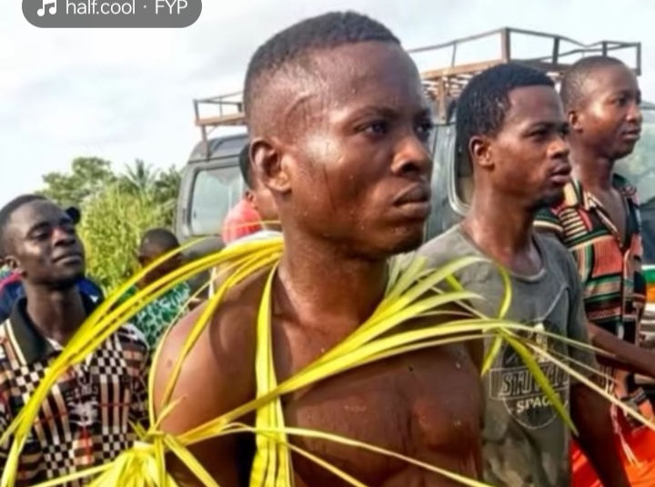 Featured image for This idiot from Awgu in Enugu rapes his blood sister: see what they do to him