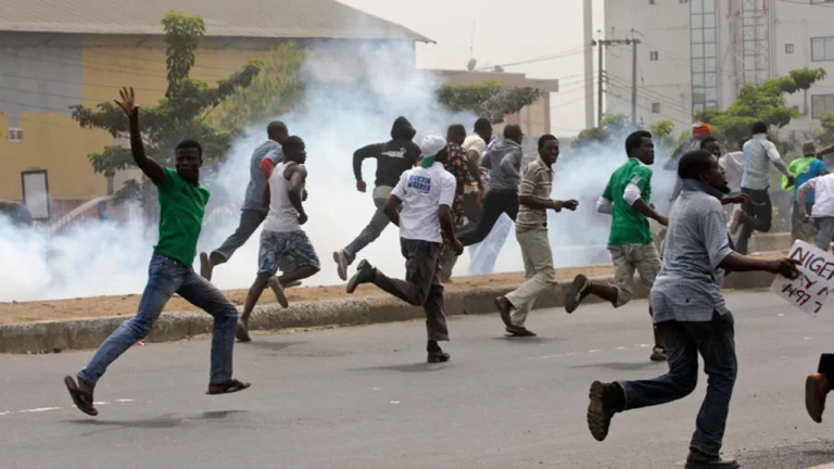 Featured image for The moment Aninri youths clash with Awgu guys at Okpara Square